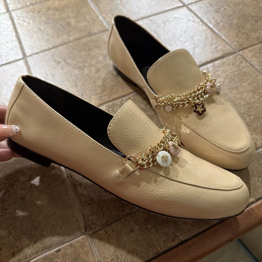 Tory Burch Everly Loafer Charm Signature Leather Logo Patent Leather 6.5 NWOB